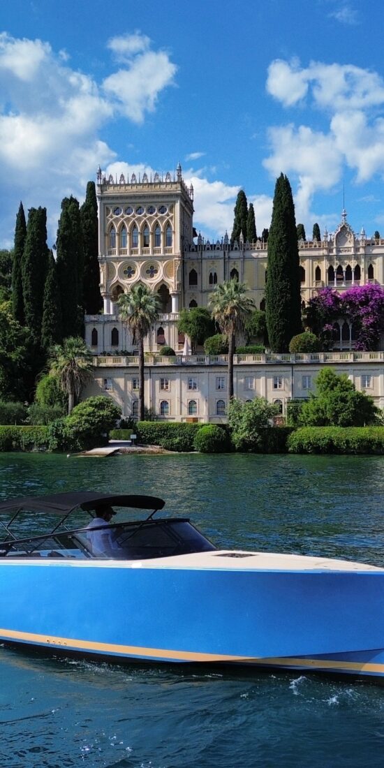 Dream Tour: Yacht on Lake Garda - garda e-motion