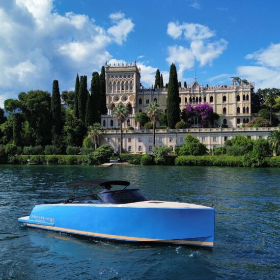 Dream Tour: Yacht on Lake Garda - garda e-motion